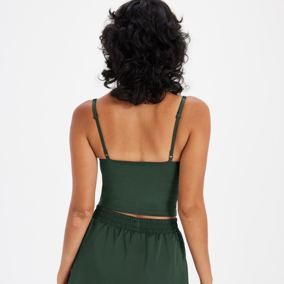 GIRLFRIEND COLLECTIVE Devon Compressive Cami in Moss NWT - Picture 3 of 6